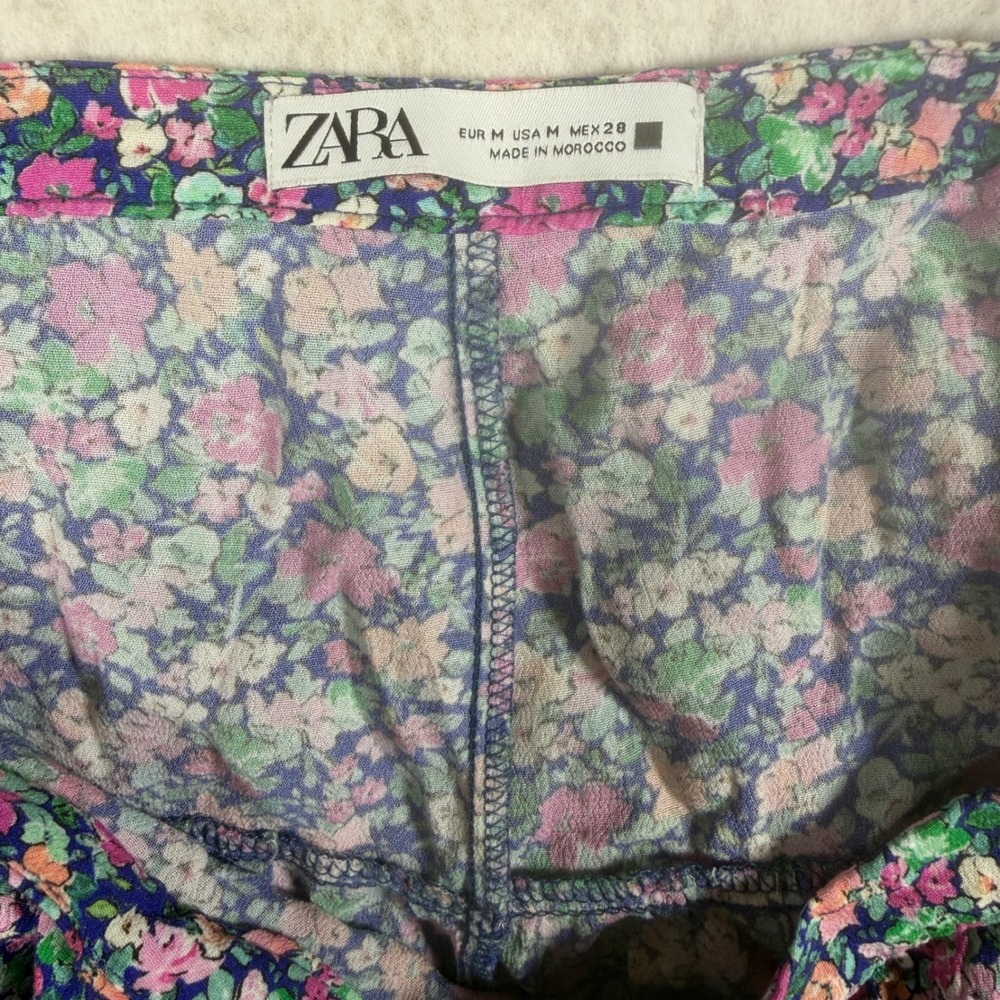 Zara Floral Ruffle Skort Womens Medium Multicolor Ditsy Print Tiered Mini Shorts - Picture 3 of 8